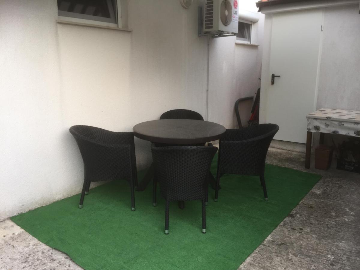 Apartments With A Parking Space Cizici, Krk - 15415 Malinska Εξωτερικό φωτογραφία