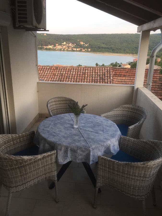Apartments With A Parking Space Cizici, Krk - 15415 Malinska Εξωτερικό φωτογραφία